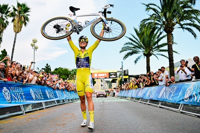 girodociclismo.com.br tour de france femmes demi vollering vence a etapa final e e campea pela segunda vez confira os resultados e a chegada image