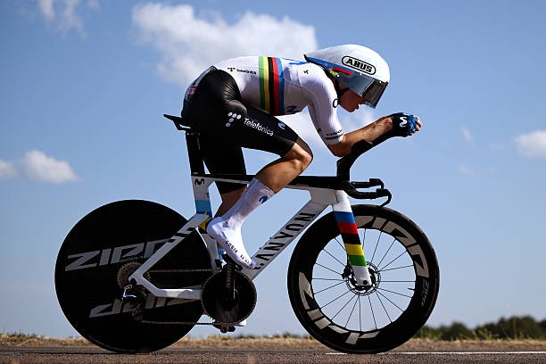 girodociclismo.com.br tour de france femmes marlen reusser vence o contrarrelogio e assume a lideranca confira os resultados e a chegada image