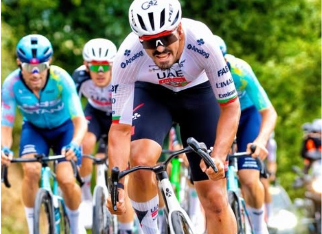 girodociclismo.com.br uae emirates anuncia forte time para o cyclassics hamburg isaac del toro e antonio morgado confirmados image 3
