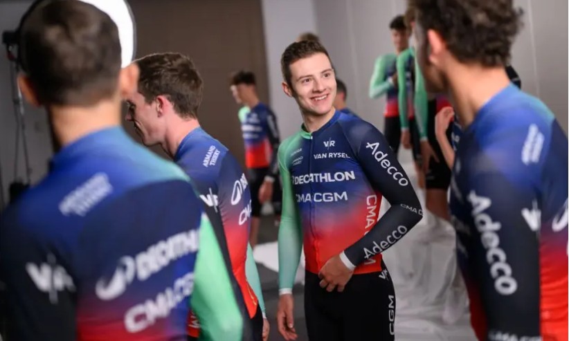 girodociclismo.com.br uae emirates deve anunciar a contratacao de especialista em classicas ciclista da equipe de paul seixas proximo do time de pogacar image 3