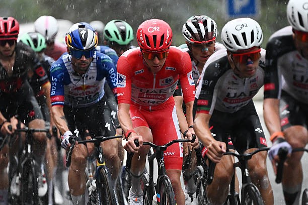 Vuelta a España 2026: "Enquanto Pogacar não dissesse nada, nós continuávamos", ciclista descreve a liderança de Pogacar durante a tempestade 1 girodociclismo.com.br vuelta a espana 2026 enquanto pogacar nao dissesse nada nos continuavamos ciclista descreve a lideranca de pogacar image
