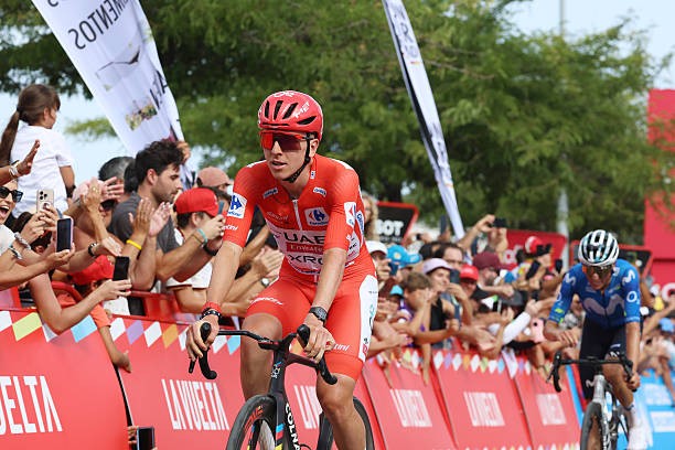 Vuelta a España 2026: Enric Mas analisa derrota para Pogacar "não tive o que fazer: Pogi é Pogi", assista o vídeo 2 girodociclismo.com.br vuelta a espana 2026 enric mas analisa derrota para pogacar nao tive o que fazer pogi e pogi assista o video image 1