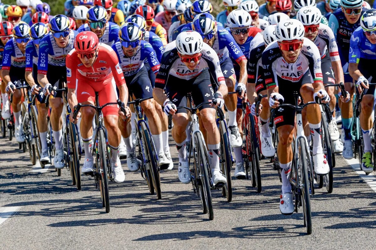 girodociclismo.com.br vuelta a espana 2026 gregario de tadej pogacar explica polemica sobre fratura foi so uma brincadeira assista o video image 2