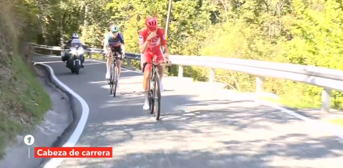 girodociclismo.com.br vuelta a espana 2026 tadej pogacar ataca e encaminha vitoria epica na 4a etapa assista o video image 2