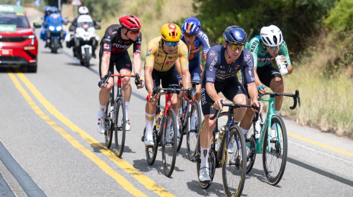 Vuelta a España 2026: Matthew Brennan vence a 5ª etapa, Tadej Pogacar permanece na liderança, confira os resultados e a chegada 3 girodociclismo.com.br vuelta a espana 2026 vence a 5a etapa apos poderoso ataque e amplia a lideranca confira os resultados e a chegada image 1