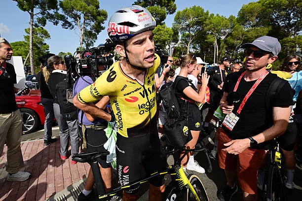girodociclismo.com.br vuelta a espana nao como tadej pogacar por favor devolva meus oculos wout van aert vive situacao inusitada assista o video image 1