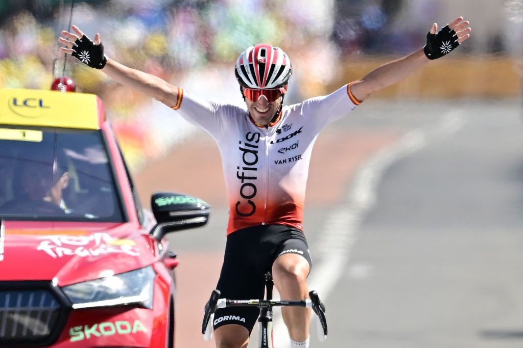 girodociclismo.com.br a equipe francesa encerrou a mensagem desejando recuperacao ao veterano ciclista image