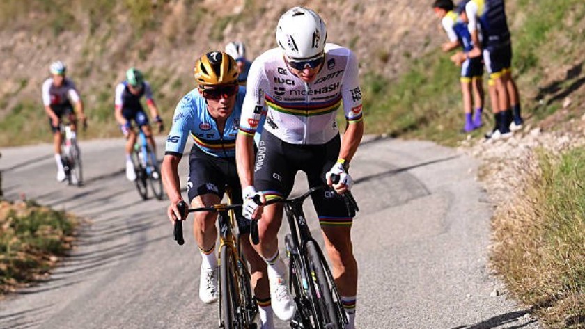 girodociclismo.com.br apos frustracao no mundial remco evenepoel busca o unico grande titulo internacional que falta confira o calendario do belga image 7