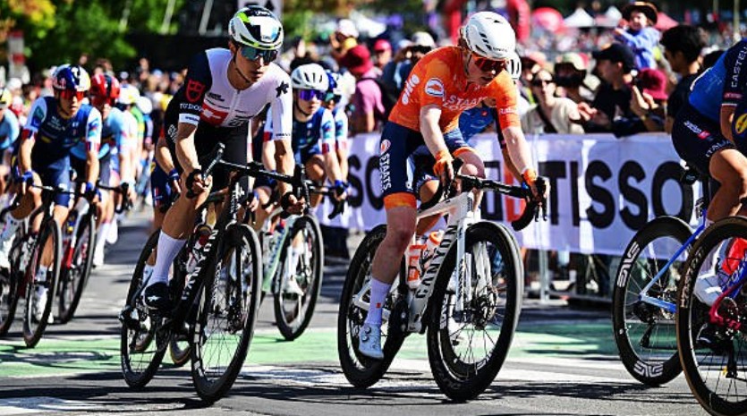 girodociclismo.com.br campeonato mundial apos derrota marlen reusser faz duras criticas as colegas de equipe estavam correndo pelo 2o lugar assista o video image 7