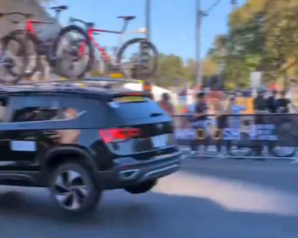 girodociclismo.com.br campeonato mundial de ciclismo diretor da espanha recebe pesada multado e e expulso da competicao assista o video image 1
