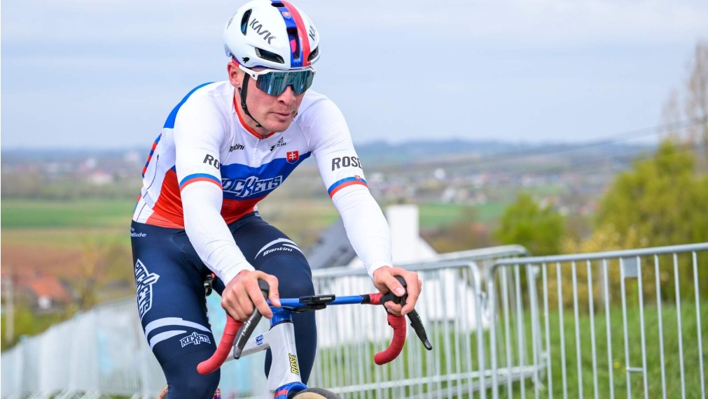 girodociclismo.com.br campeonato mundial de ciclismo selecao e obrigada a escalar massagista por falta de ciclistas entenda a inusitada situacao image 1