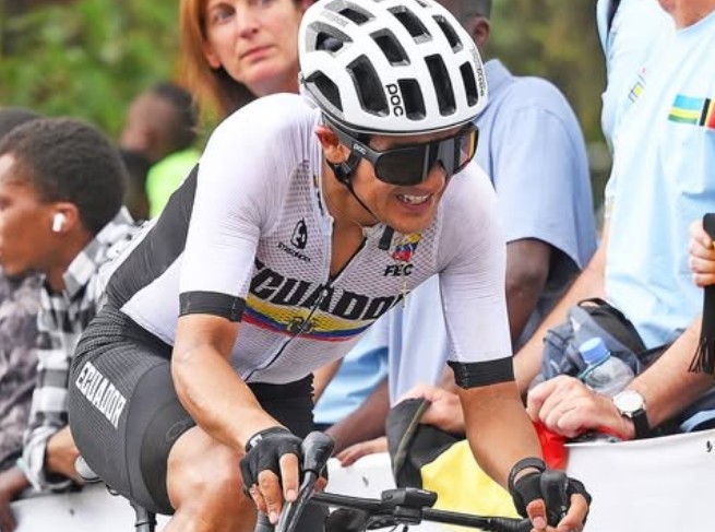 girodociclismo.com.br campeonato mundial richard carapaz surpreende e anuncia sua desistencia image