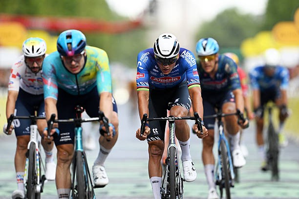 girodociclismo.com.br campeonato mundial wout van aert pode vir van der poel temos que esperar para ver gregario aposta em van aert e evenepoel image 1