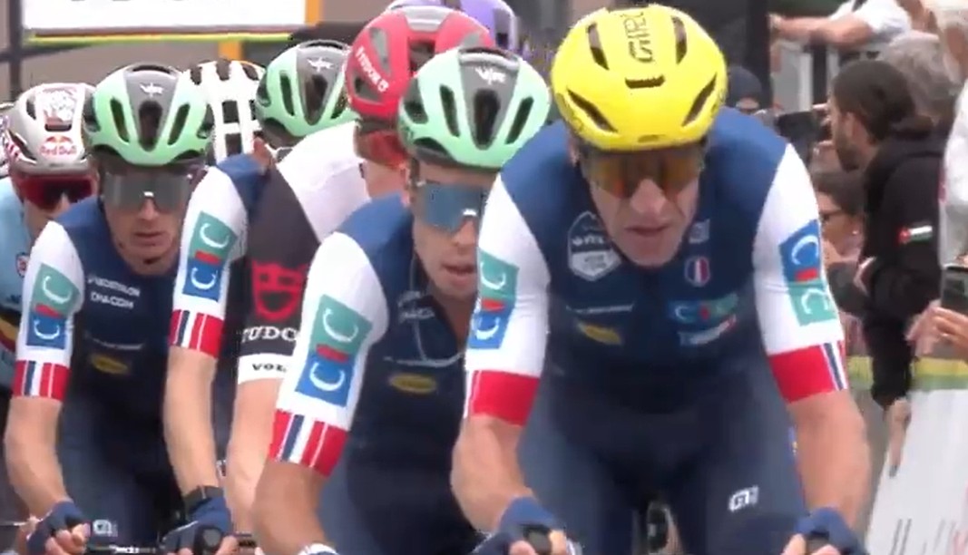 girodociclismo.com.br e campeao mundial vence o campeonato mundial resultados e a chegada image 7