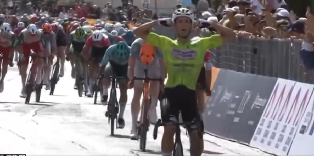 girodociclismo.com.br filippo daiuto resiste ao trem da ineos e vence escapado a 3a etapa do giro dabruzzo resultados e chegada image 1