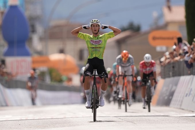 girodociclismo.com.br filippo daiuto surpreende e vence a terceira etapa do giro dabruzzo image 5