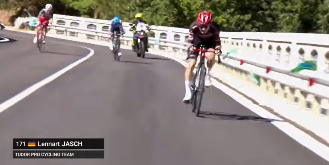 girodociclismo.com.br lennart jasch supera o pelotao e vence a segunda etapa do giro dabruzzo image 7