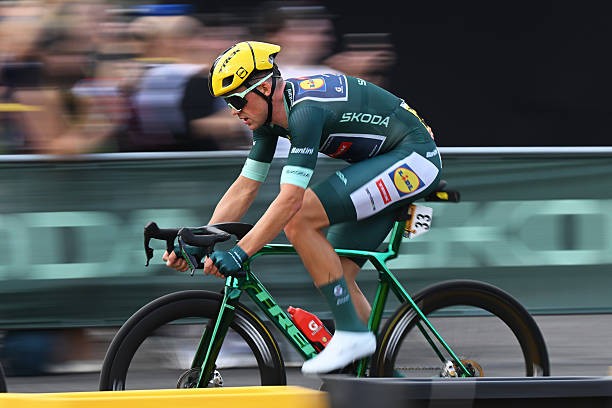 girodociclismo.com.br mads pedersen ajuda jovens dinamarqueses a disputar o mundial de montreal image 2