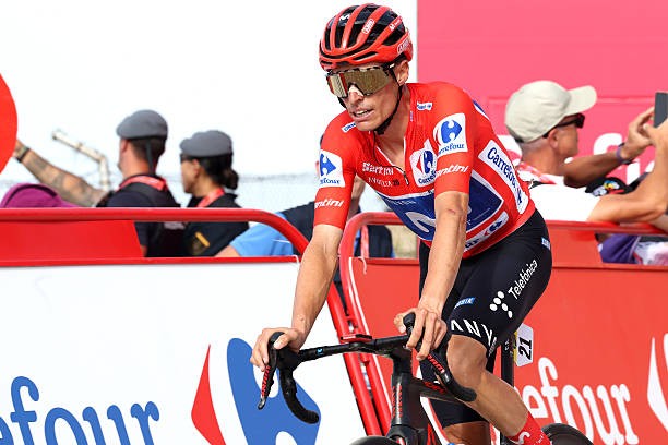 girodociclismo.com.br tadej pogacar fez a coisa certa e preciso ter cautela vincenzo nibali analisa lesao de pogacar e crava seu favorito na vuelta image 8