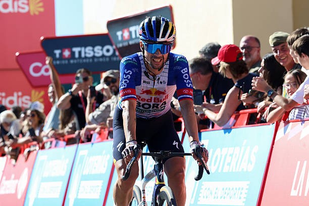 girodociclismo.com.br tadej pogacar podera estar na il lombardia nao no mundial diretor de lenda do ciclismo fala sobre lesoes de pogacar assista o video image 9