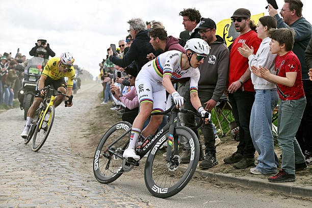 girodociclismo.com.br tadej pogacar podera estar na paris roubaix 2027 as piores quedas nao tem acontecido la afirma uae emirates image 4