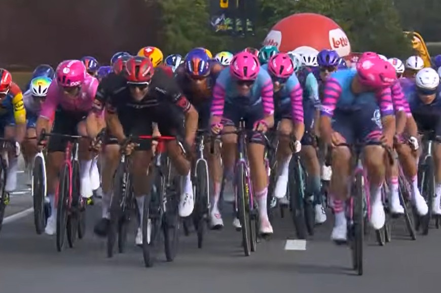 girodociclismo.com.br tim merlier nao da chance aos rivais e vence tradicional classica belga confira os resultados e a chegada image 1
