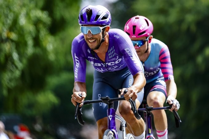 girodociclismo.com.br tim merlier nao da chance aos rivais e vence tradicional classica belga confira os resultados e a chegada image