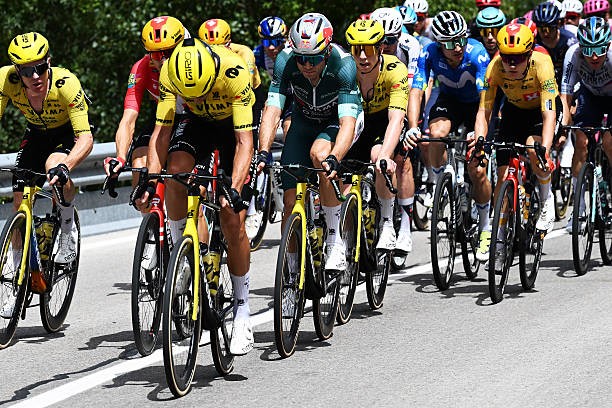 girodociclismo.com.br vuelta a espana 2026 wout van aert lamenta resultado estou decepcionado existem duvidas sobre a equipe assista o video image