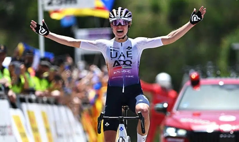 girodociclismo.com.br a uae nao facilitou minha saida e uma decepcao campea da vuelta a espana faz fortes criticas apos saida da equipe assista o video image 11