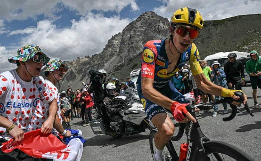 girodociclismo.com.br algo esta errado com juan ayuso ele esta triste e nao temos respostas treinador revela problemas com o espanhol image 14