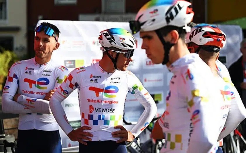 girodociclismo.com.br duas equipes do worldtour estao fora da lista de solicitacoes de licencas uci para 2027 confira a lista completa image 1