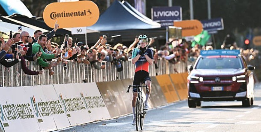 girodociclismo.com.br fenomeno paul seixas da show e vence a il lombardia 2026 frances deixa rivais para tras e vence isolado resultados e chegada image 7