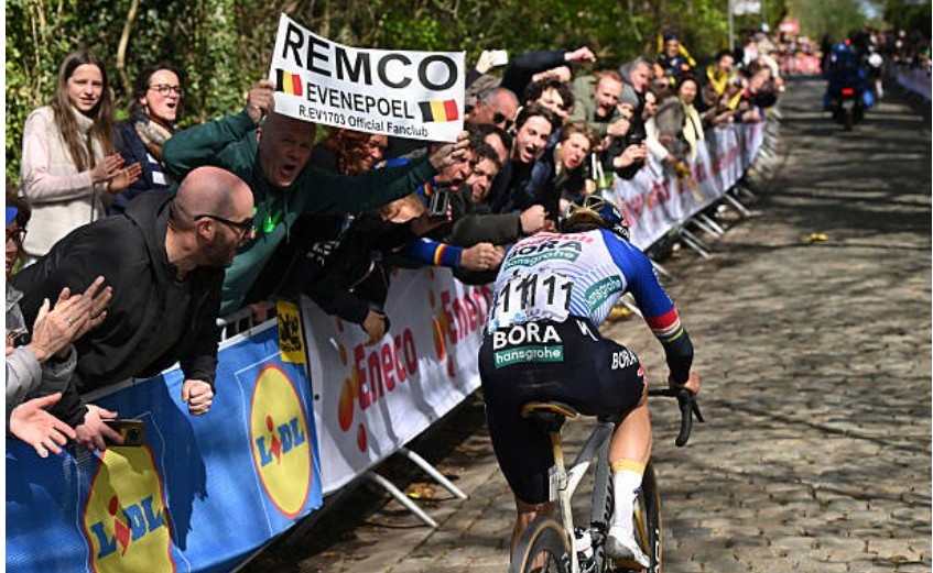 girodociclismo.com.br filho de eddy merkx rebate as fortes criticas a remco evenepoel as pessoas o atacam implacavelmente image 7