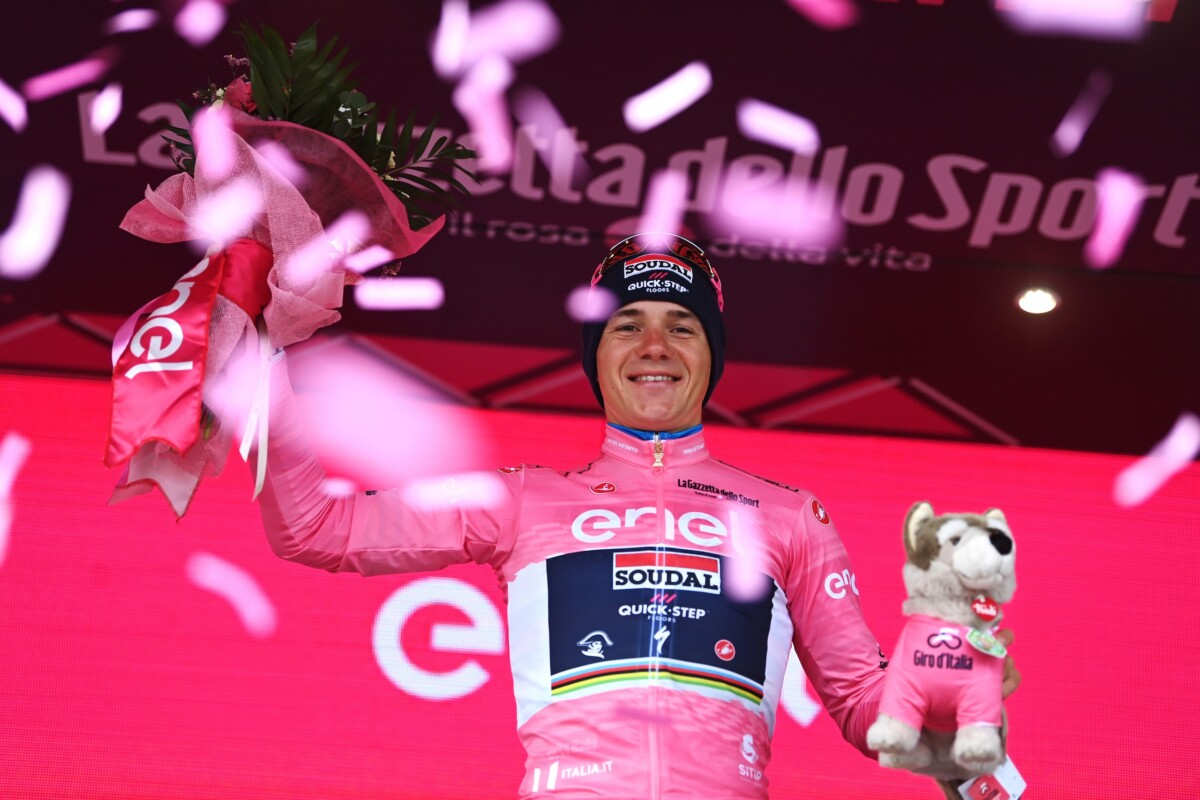 girodociclismo.com.br girodociclismo.com .br sem tadej pogacar tenho uma grande oportunidade remco evenepoel analisa a il lombardia e admite participacao no giro ditalia image 8 scaled girodociclismo.