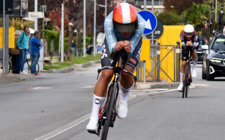 girodociclismo.com.br italiano vence o campeonato nacional dois dias apos deixar a ineos confira a inusitada historia image 3