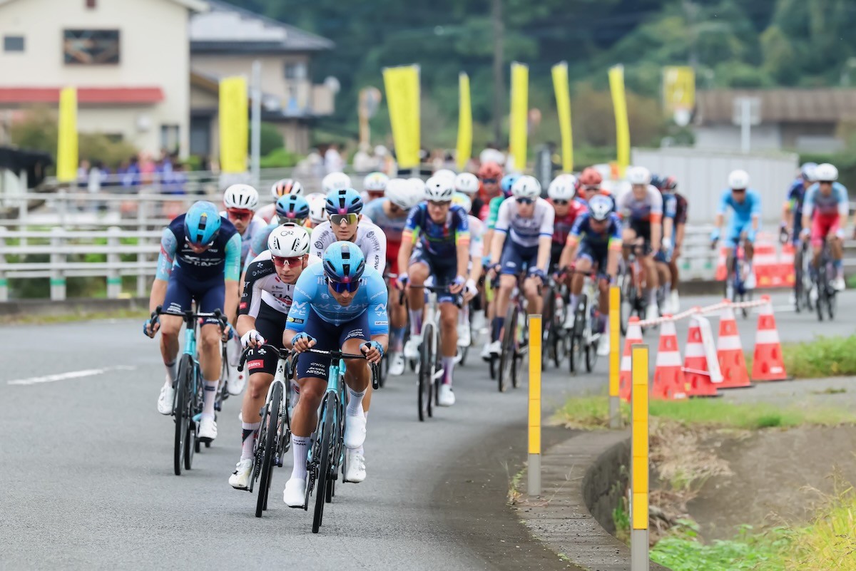 girodociclismo.com.br ivo oliveira vence a 2a etapa do tour de kyushu e assume a lideranca confira os resultados e a chegada image