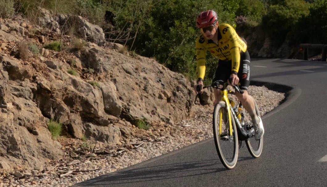 girodociclismo.com.br jonas vingegaard retoma os treinos em mallorca e comeca a preparar a temporada 2027 image