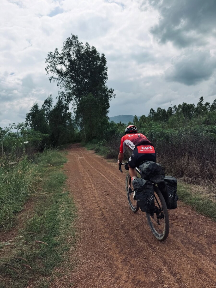 girodociclismo.com.br rei das fugas do worldtour prepara aventura na asia frances inicia jornada impressionante de 2 500 km image 9
