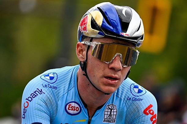 girodociclismo.com.br remco evenepoel adia embarque para o campeonato europeu belga troca viagem por longo treino na belgica image 1