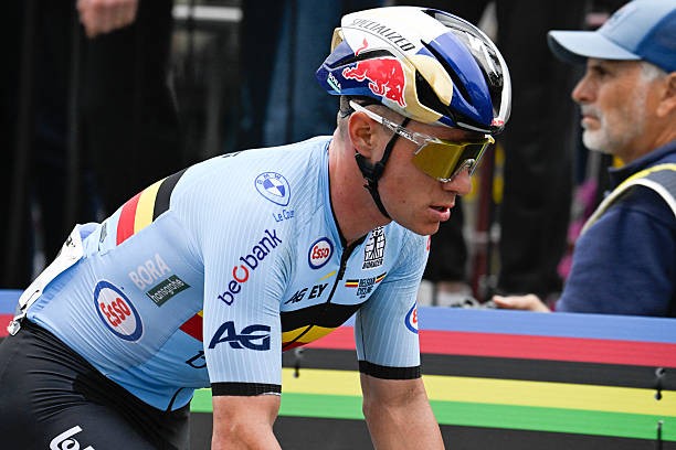 girodociclismo.com.br remco evenepoel adia embarque para o campeonato europeu belga troca viagem por longo treino na belgica image 2