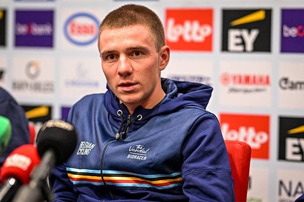 girodociclismo.com.br remco evenepoel chega ao europeu 2 kg acima do peso mas mantem otimismo unica camisa que nao conquistei image 2