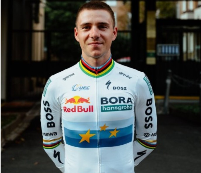 girodociclismo.com.br remco evenepoel recebe estreia camisa de campeao europeu na il lombardia apos ajustes no uniforme image 5