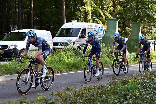 girodociclismo.com.br tim merlier vence a primeira etapa de estrada do eneco tour 2026 image 8