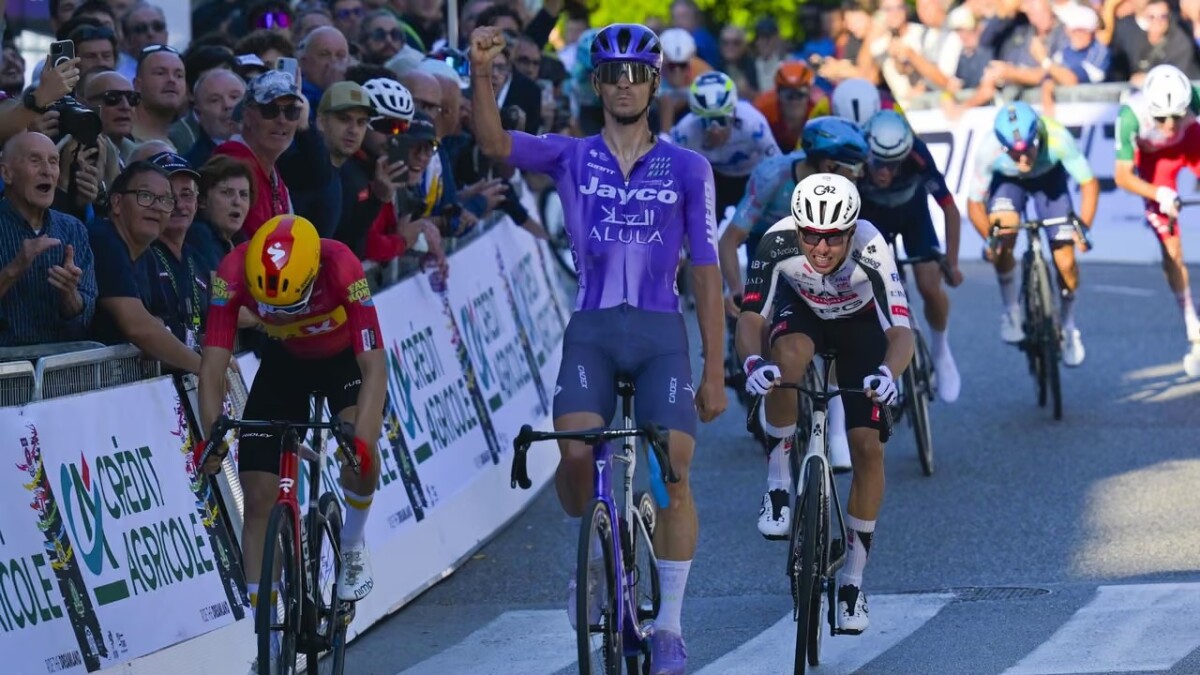 girodociclismo.com.br uae emirates fracassa no final e alessandro covi vence o giro del veneto confira os resultados e a chegada image 1
