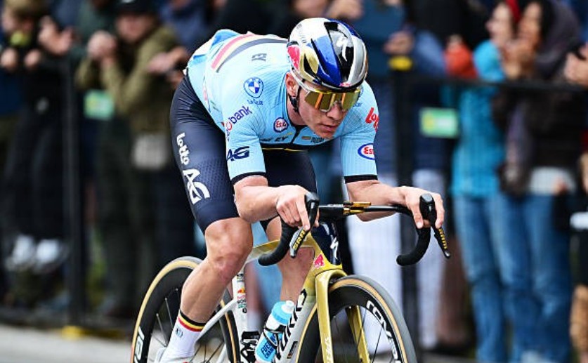 girodociclismo.com.br wout van aert cometeu um erro evenepoel nunca esteve no seu melhor campeao mundial explica fracasso dos belgas no mundial assista image 8